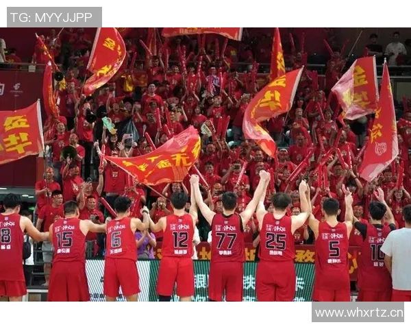 足球夺冠比赛激战正酣各队拼搏争辉荣耀时刻即将来临